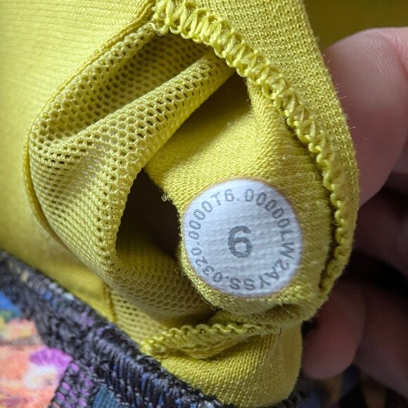 SET Lululemon Catalyst Multi Energy Bra + 4" Tracker shorts Womens 6 Run Rainbow - Picture 8 of 16